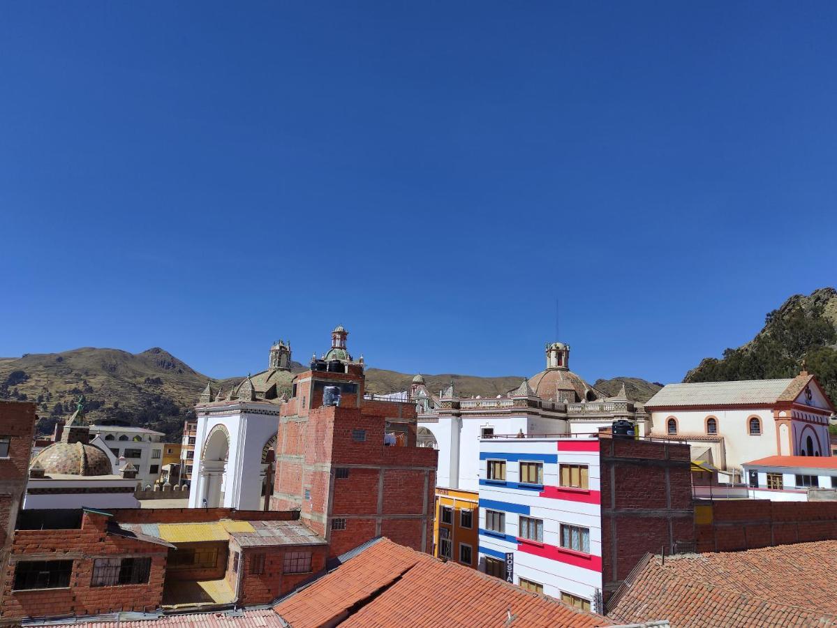 Hostal Sol Y Luna Bed & Breakfast Copacabana  Luaran gambar