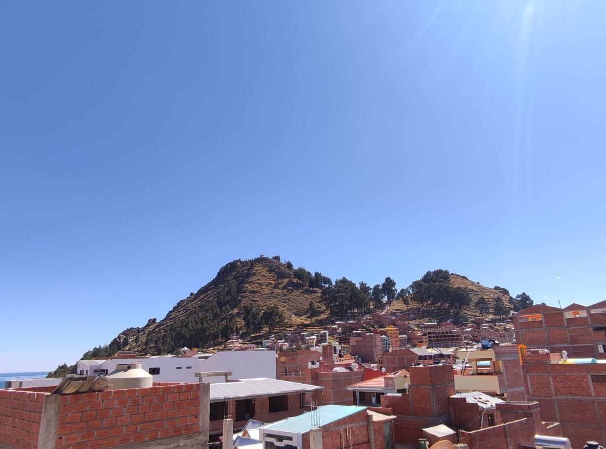 Hostal Sol Y Luna Bed & Breakfast Copacabana  Luaran gambar