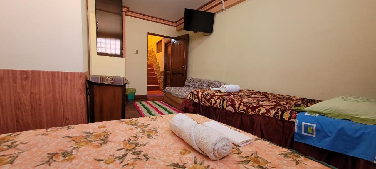 Hostal Sol Y Luna Bed & Breakfast Copacabana  Luaran gambar